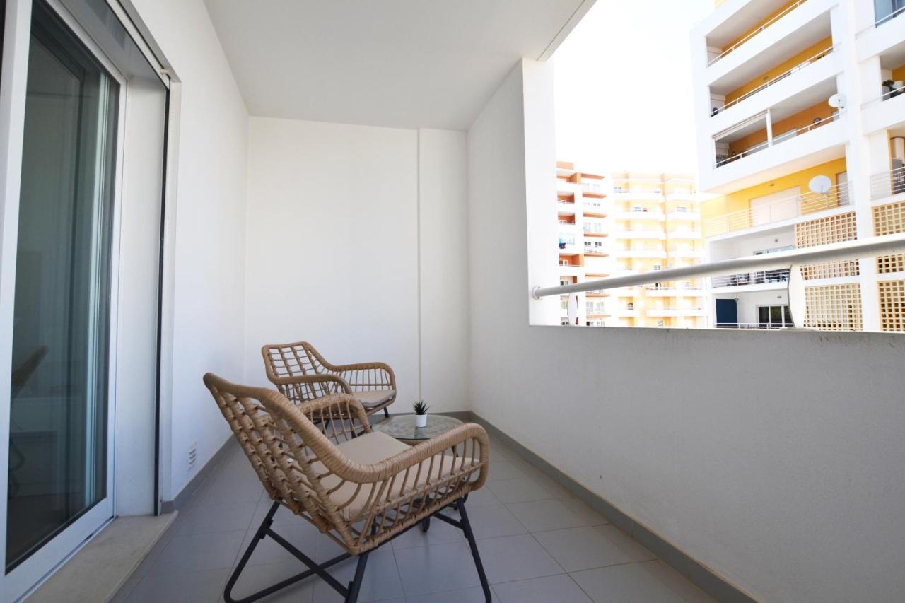 Apartment Refuge By Algest